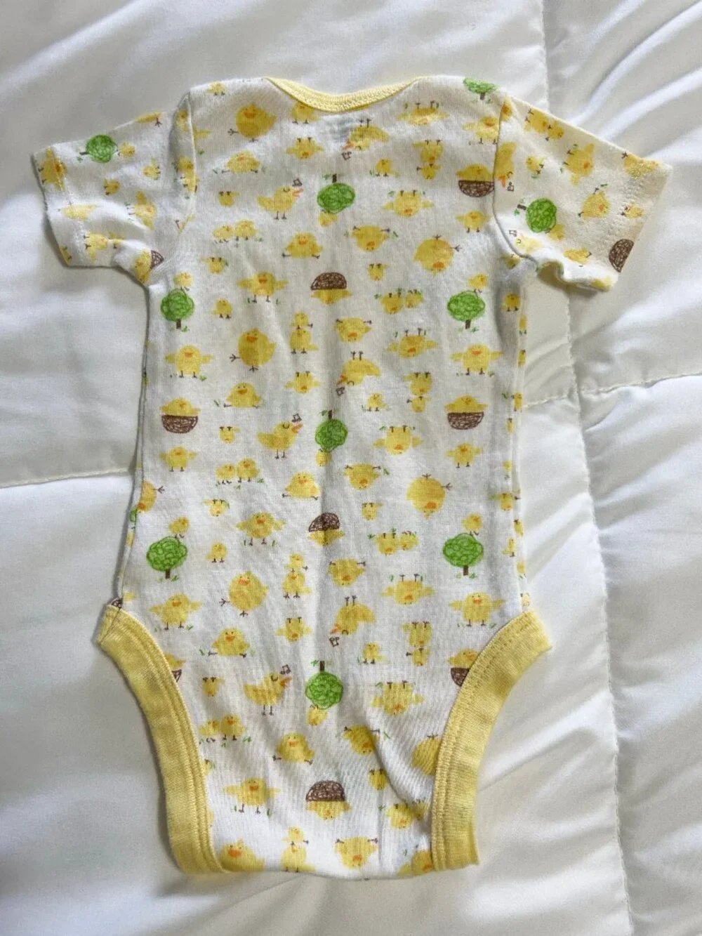 0-3 mos Baby Short Sleeve Bodysuit Lot - 5 pieces - unisex yellow ducks